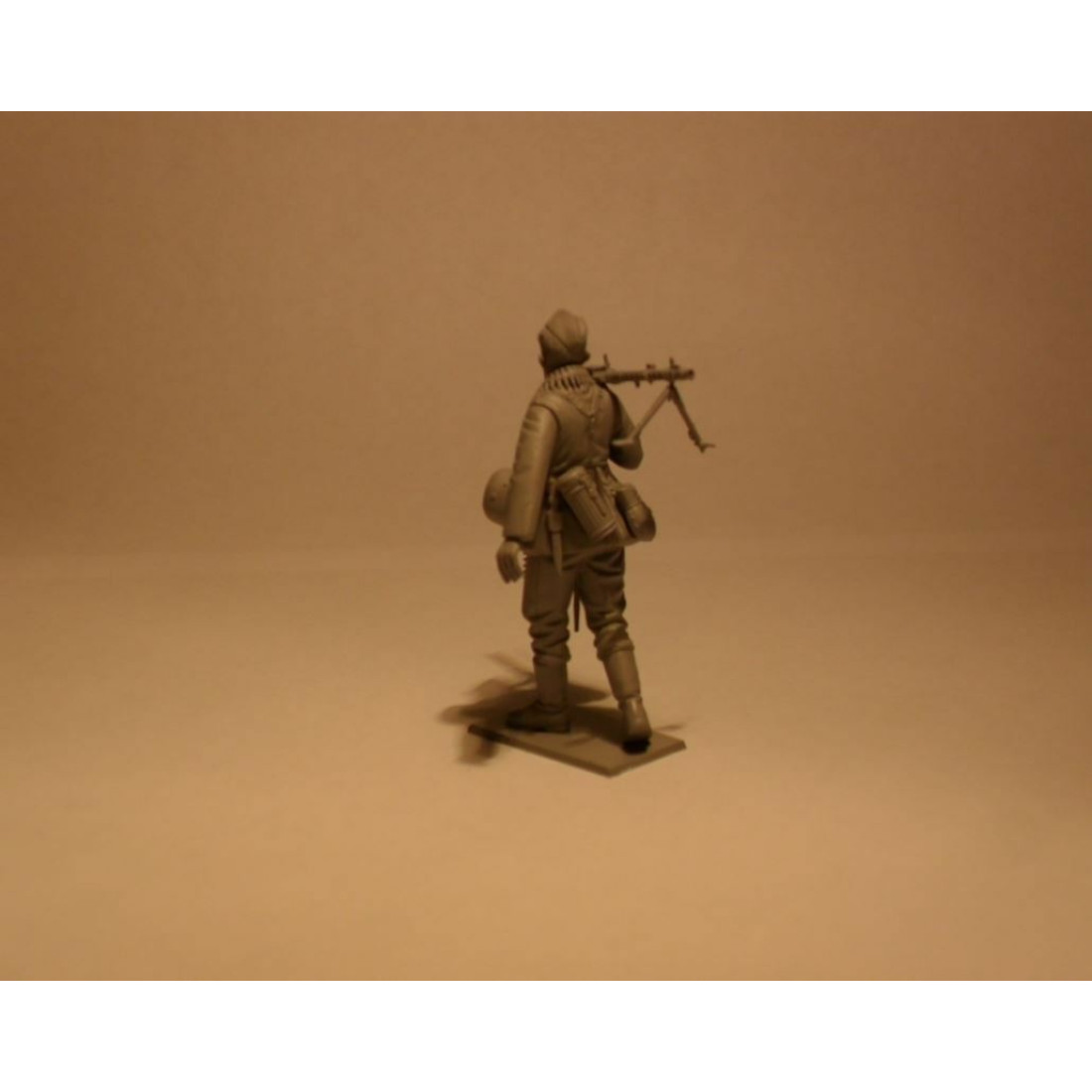 ICM 35639 1 35 German Infantry 1939 1942 WWII 4 Figures Scale Model