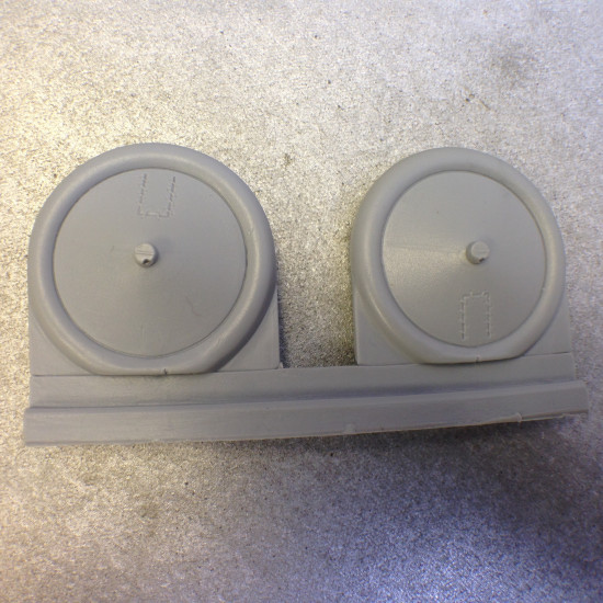 Aviattic ATTRES009 1/32 Gotha/C&G types weighted wheels x 2 Aviattic ATTRES009 1/32 Gotha/C&G types weighted wheels x 2