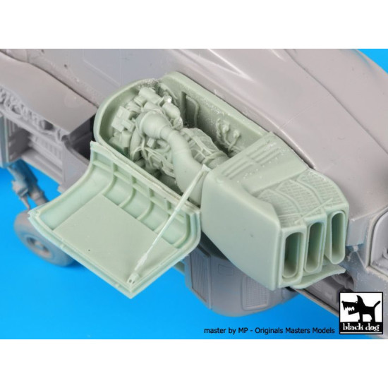 Black Dog A48042 1/48 AH-64 D engine for Italeri