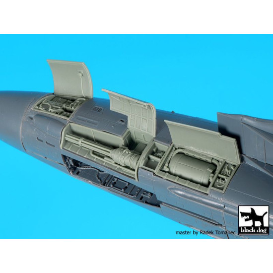 Black Dog A48100 1/48 F-14 D left electronics + canon for AMK Black Dog A48100 1/48 F-14 D left electronics + canon for AMK