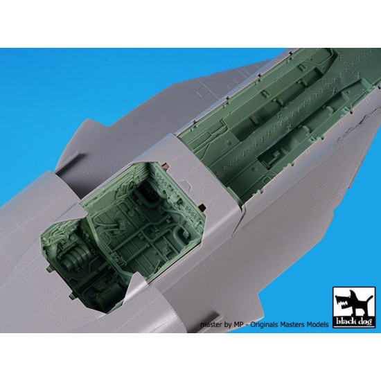 Black Dog A48127 1/48 F-111 bomb + wheel bay for Hobby Boss