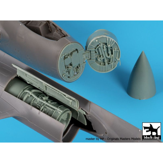 Black Dog A48181 1/48 Blackburn Buccaneer right engine+radar for Airfix