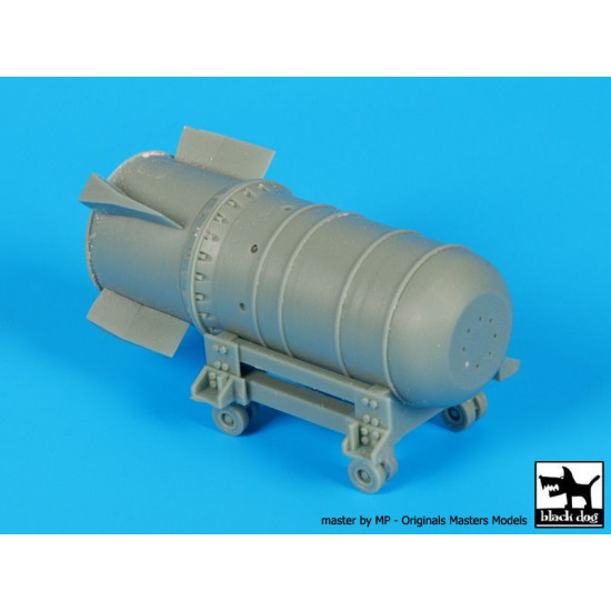 Black Dog A72038 1/72 Atom bomb Mark 36