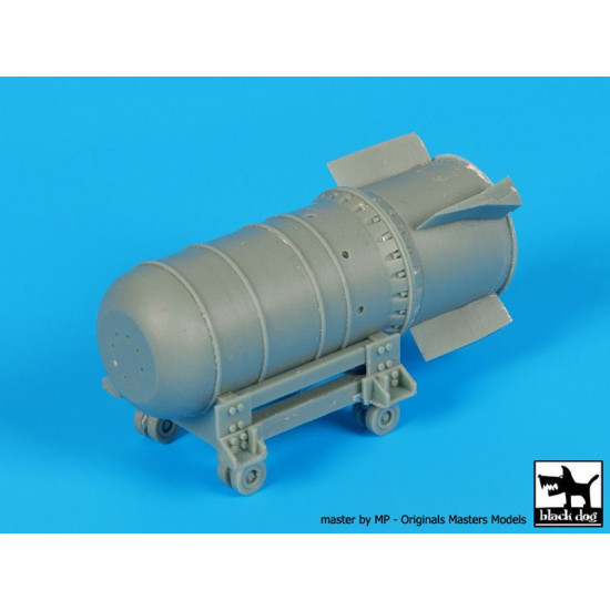 Black Dog A72038 1/72 Atom bomb Mark 36