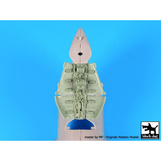 Black Dog A72068 1/72 Ch-46 D rear engine for Hooby Boss