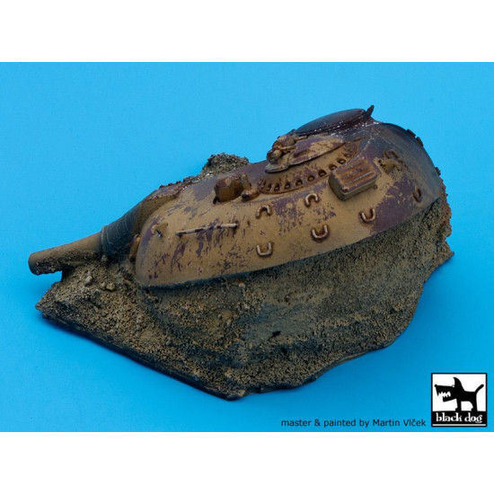 Black Dog D35001 1/35 Destroyed T55 turret Iraq base