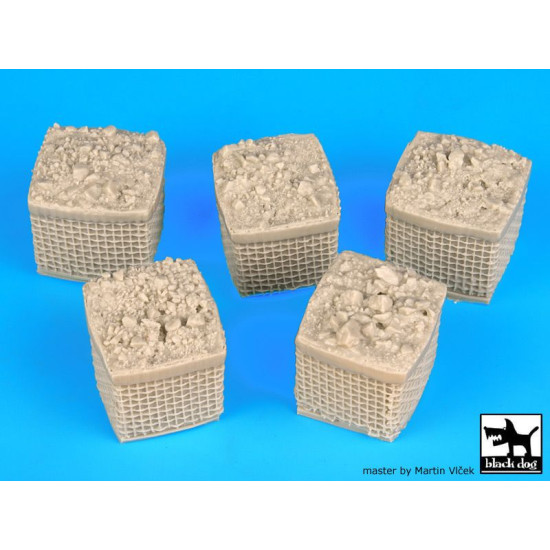 Black Dog D35015 1/35 Sandbag armored wall 1