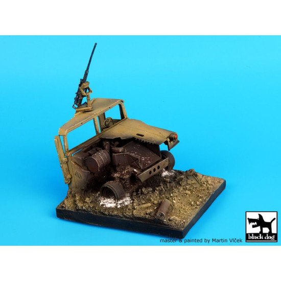 Black Dog D35018 1/35 Destroyed Humvee base