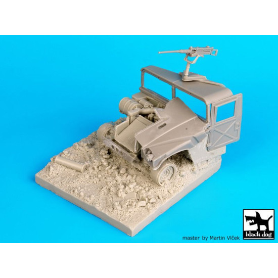 Black Dog D35018 1/35 Destroyed Humvee base