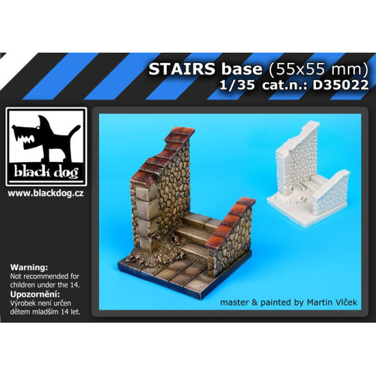 Black Dog D35022 1/35 Stairs base (55x55 mm)