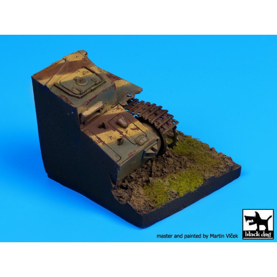 Black Dog D35037 1/35 Destroyed Pz Kpfw IV base