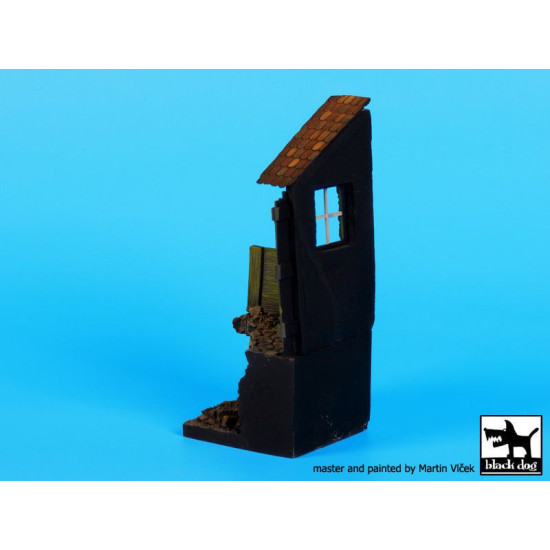 Black Dog D35071 1/35 Housewith drain base