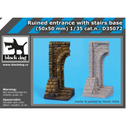 Black Dog D35072 1/35 Ruined entrance with stairs base