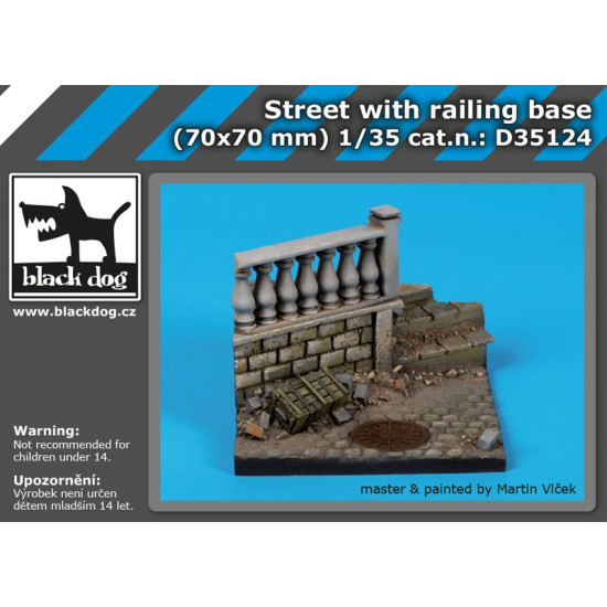 Black Dog D35124 1/35 Street with railing base