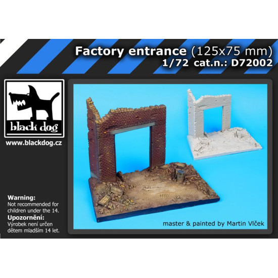 Black Dog D72002 1/72 Factory entrance (125x75 mm)