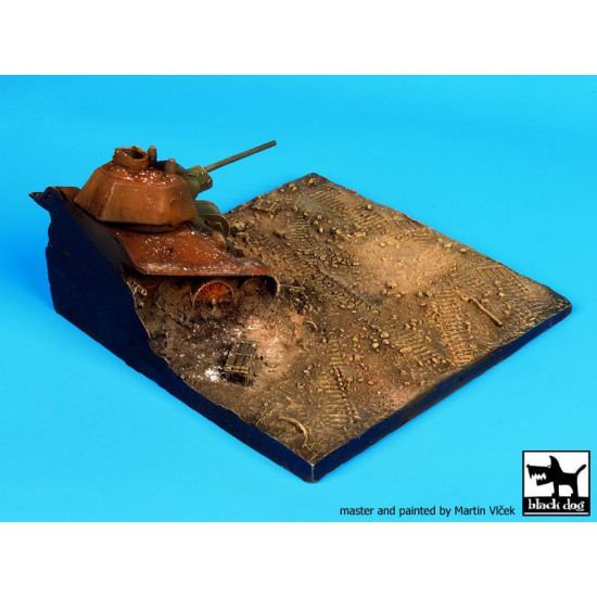 Black Dog D72004 1/72 Destroyed T34 base