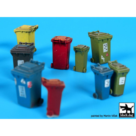 Black Dog D72041 1/72 Sorted waste containers