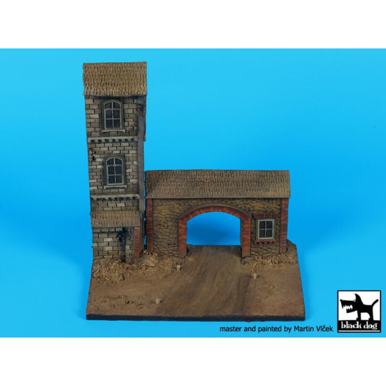 Black Dog D72046 172 House with gate base