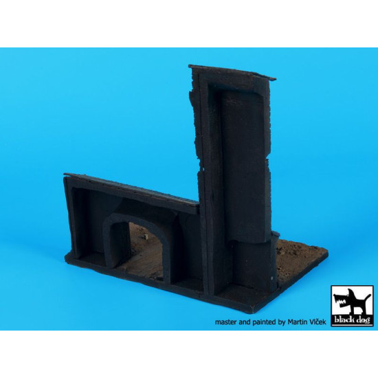 Black Dog D72046 172 House with gate base