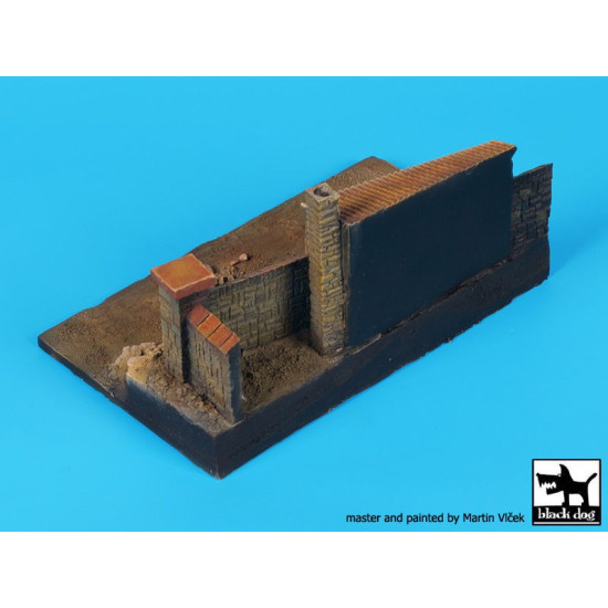 Black Dog D72050 172 House base