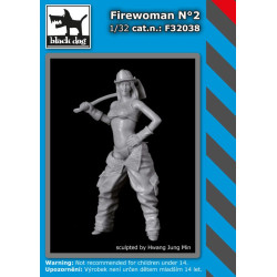 Black Dog F32038 1/32 Firewoman #2