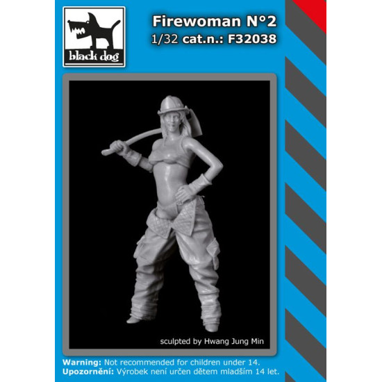 Black Dog F32038 1/32 Firewoman #2