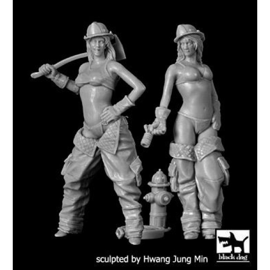 Black Dog F32039 1/32 Firewoman set