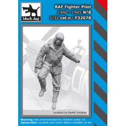 Black Dog F32078 1/32 RAF fighter pilot 1940-45 N °8