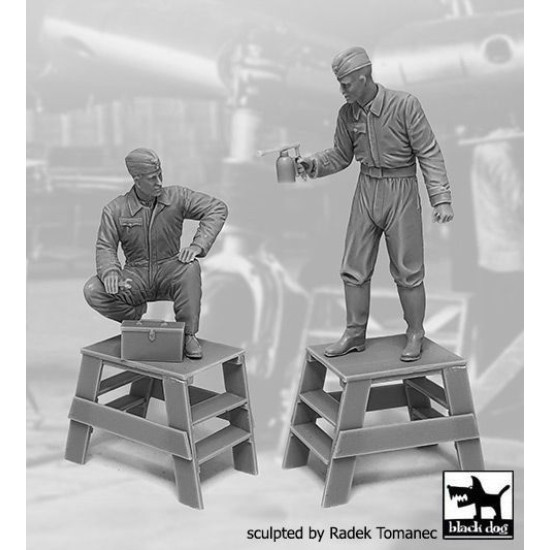 Black Dog F32125 1/32 Luftwaffe mechanics personnel 1940-45 set #3