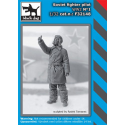 Black Dog F32148 1/32 Soviet fighter pilot WW II #1