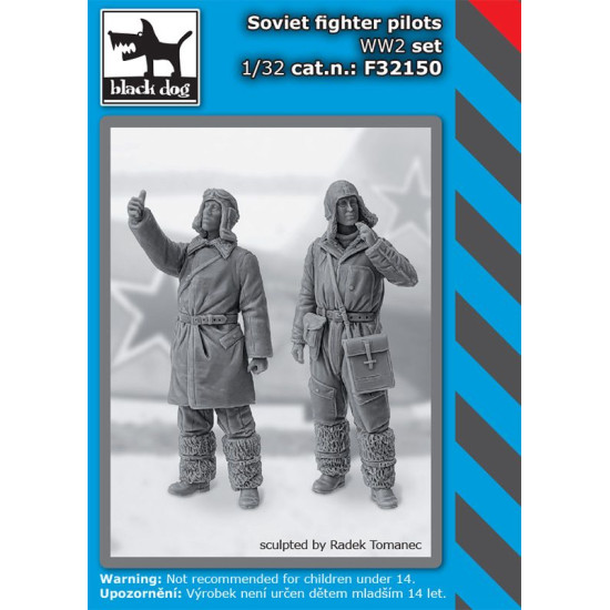 Black Dog F32150 1/32 Soviet fighter pilots WW II set