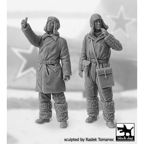 Black Dog F32150 1/32 Soviet fighter pilots WW II set