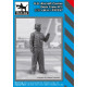 Black Dog F32157 1/32 US aircraft carrier deck crew #1