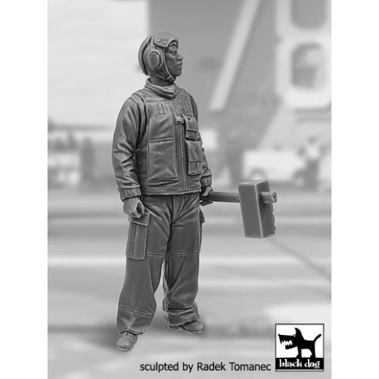 Black Dog F32158 1/32 US aircraft carrier deck crew #2