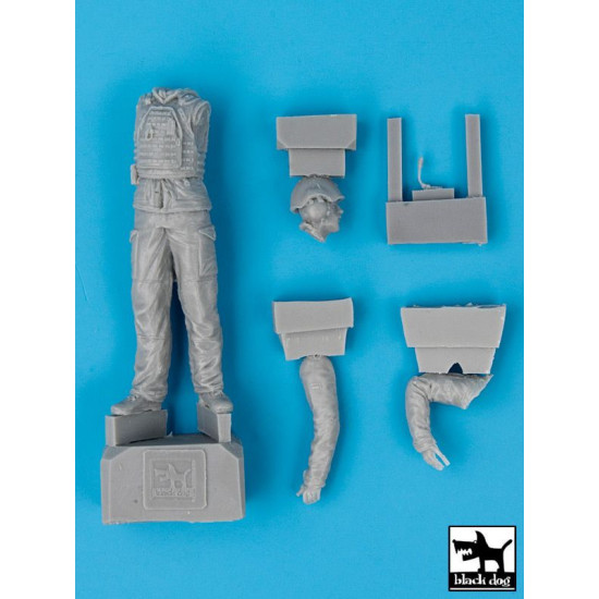 Black Dog F35032 1/35 British army tank crew in Afghanistan