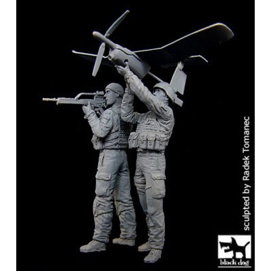 Black Dog F35047 1/35 German soldiers team/EMT Aladin/in Afghanist.