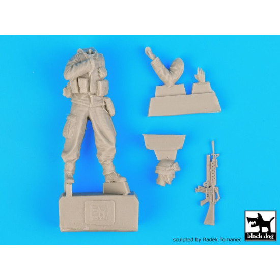 Black Dog F35049 1/35 Us soldier in Iraq #2