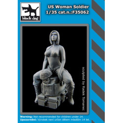 Black Dog F35062 1/35 US Woman Soldier