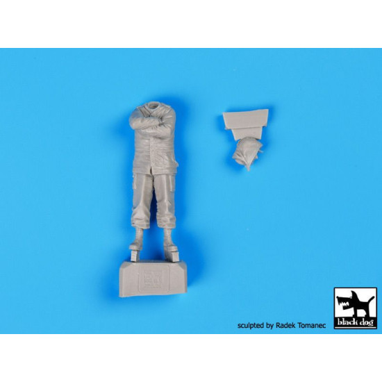 Black Dog F35087 1/35 British Marines plus Argentine soldier Black Dog F35087 1/35 British Marines plus Argentine soldier