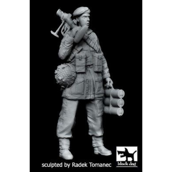 Black Dog F35120 1/35 British paratroper #3