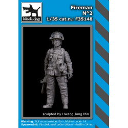 Black Dog F35148 1/35 Fireman #2