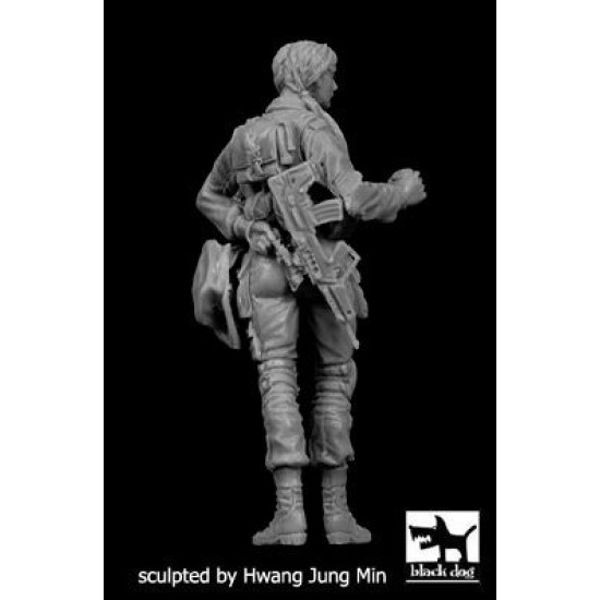 Black Dog F35157 1/35 Israeli woman soldier #3