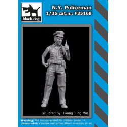 Black Dog F35168 1/35 N.Y. Policeman