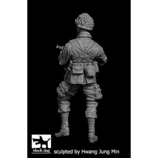 Black Dog F35229 1/35 US paratrooper after jump #1 Black Dog F35229 1/35 US paratrooper after jump #1