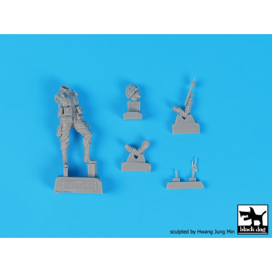 Black Dog F35231 1/35 US paratroopers after jump set