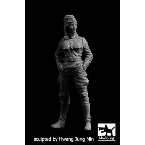 Black Dog F35232 1/35 Russian woman driver