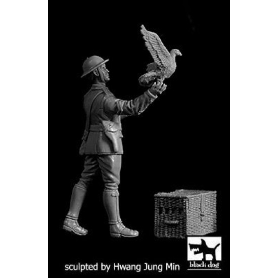 Black Dog F35248 1/35 British soldier with pigeon #2