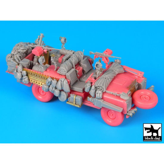 Black Dog T35117 1/35 Land Rover Pink Panther accessories set for Italeri