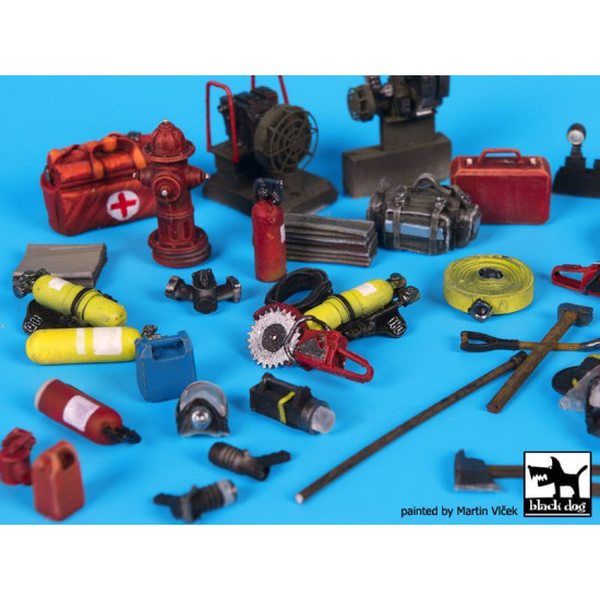 Black Dog T35144 1/35 Firefighters equipment accessories set