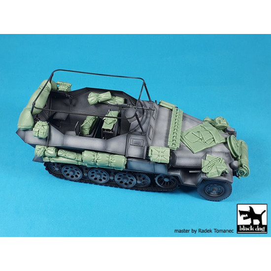 Black Dog T35239 1/35 Sd.Kfz. 251 accessories set